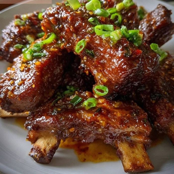 Sticky BBQ pork ribs at DW's Bar & Grill